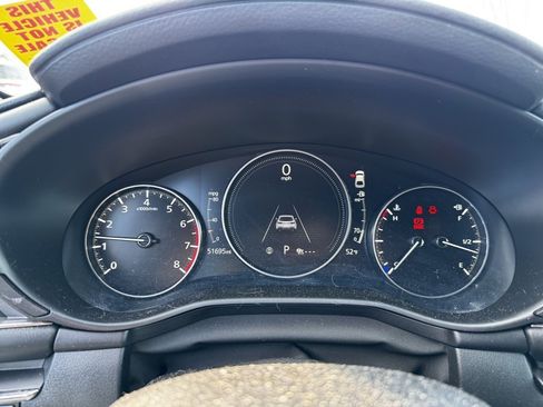 Used 2021 MAZDA MAZDA3 Hatchback w/Premium Plus Pkg image 9