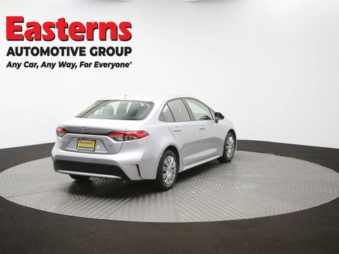 Used 2022 Toyota Corolla LE FWD image 40