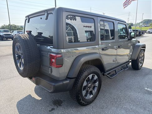 Used 2018 Jeep Wrangler Unlimited Sport S AWD/4WD image 7