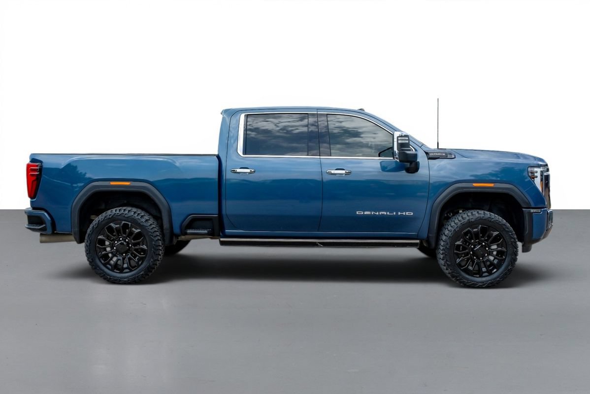 Used 2024 GMC Sierra 2500 Denali Ultimate AWD/4WD image 5