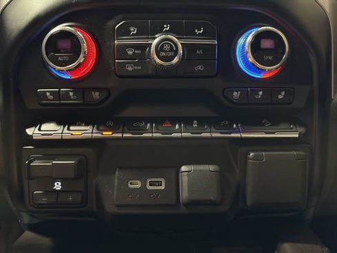 Used 2021 GMC Sierra 1500 SLT w/ SLT Premium Plus Package image 14