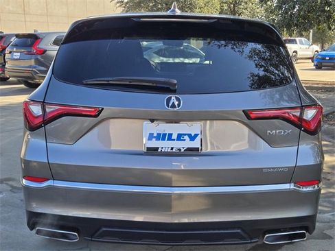 Certified 2023 Acura MDX SH-AWD image 5