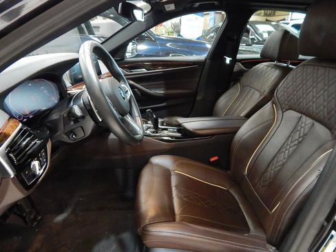 Used 2020 BMW 540i xDrive w/ M Sport Package image 17