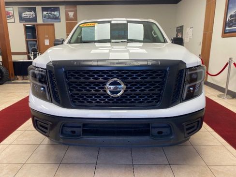 Used 2018 Nissan Titan S w/ S Utility Package image 8
