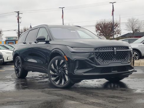 New 2026 Lincoln Nautilus Reserve w/ Jet Appearance Package image 1