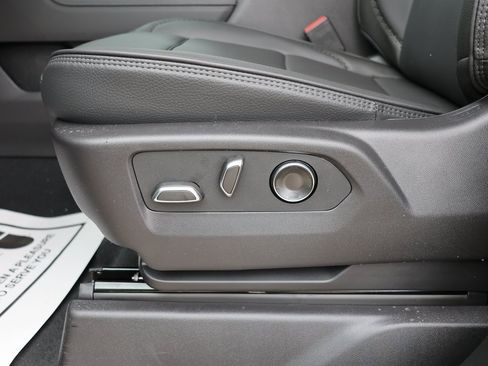 New 2025 GMC Sierra 2500 Denali w/ Denali Reserve Package image 15