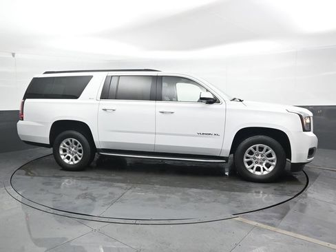 Used 2019 GMC Yukon XL SLT w/ Open Road Package image 3
