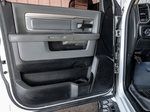 Used 2020 RAM 3500 Tradesman w/ Chrome Appearance Group AWD/4WD image 41