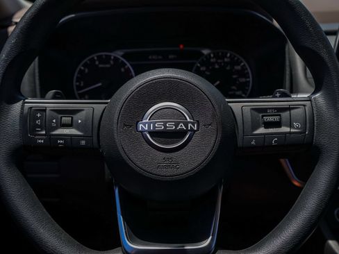 Used 2023 Nissan Rogue S FWD image 25