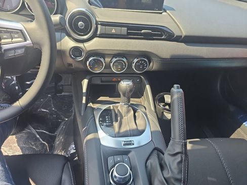 New 2025 MAZDA MX-5 Miata Grand Touring w/ Appearance Package image 11