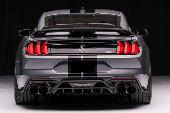 Used 2021 Ford Mustang Shelby GT500 w/ Technology Package RWD image 4
