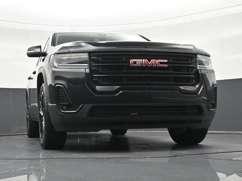 Used 2023 GMC Acadia SLT w/ Elevation Edition FWD image 28