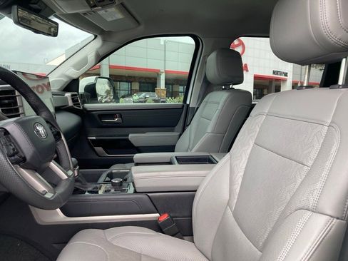 Used 2024 Toyota Tundra Limited image 10