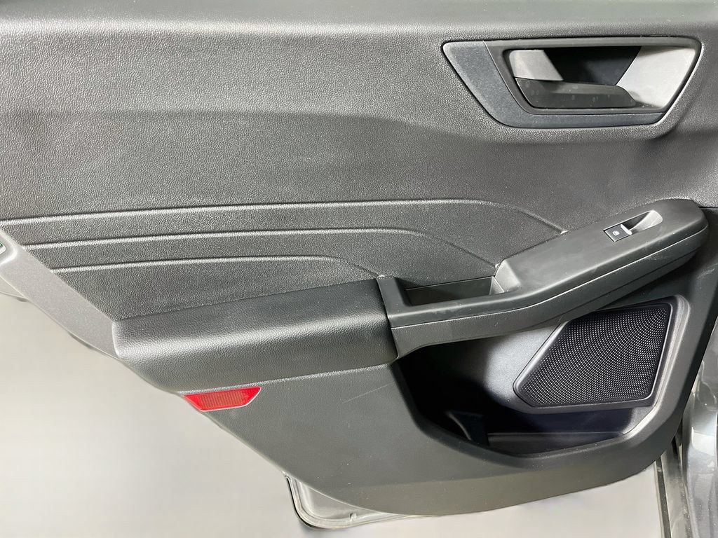 Used 2024 Ford Escape Active w/ Tech Pack #1 FWD image 30