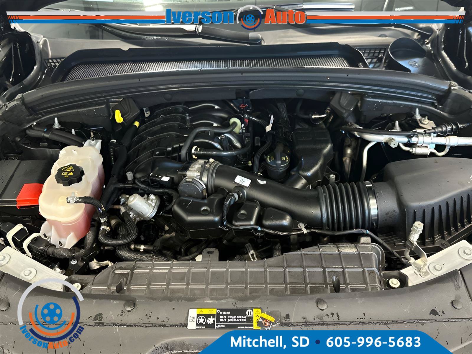Used 2023 Jeep Grand Cherokee L Limited AWD/4WD image 10