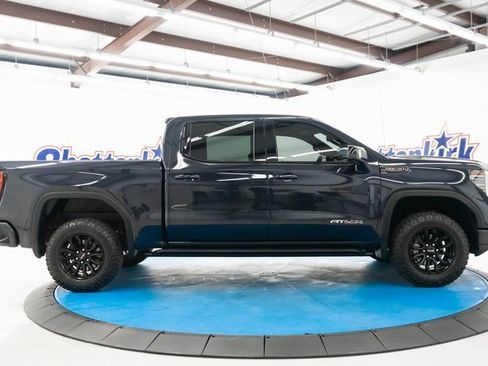 Used 2022 GMC Sierra 1500 AT4X image 13