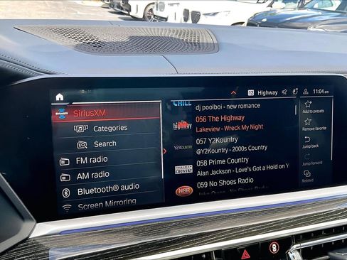 Used 2022 BMW X7 M50i w/ Dynamic Handling Package AWD/4WD image 36