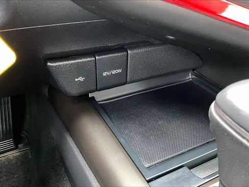 Used 2021 Toyota Camry SE image 22