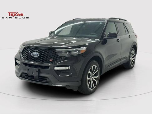 Used 2022 Ford Explorer ST image 4