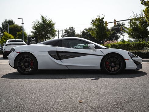 Used 2018 McLaren 570S Spider RWD image 12