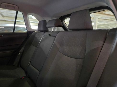 Used 2025 Toyota RAV4 XLE AWD/4WD image 16