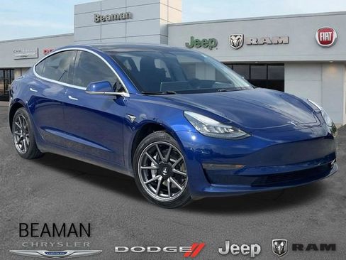 Used 2020 Tesla Model 3 Standard Range Plus RWD image 1