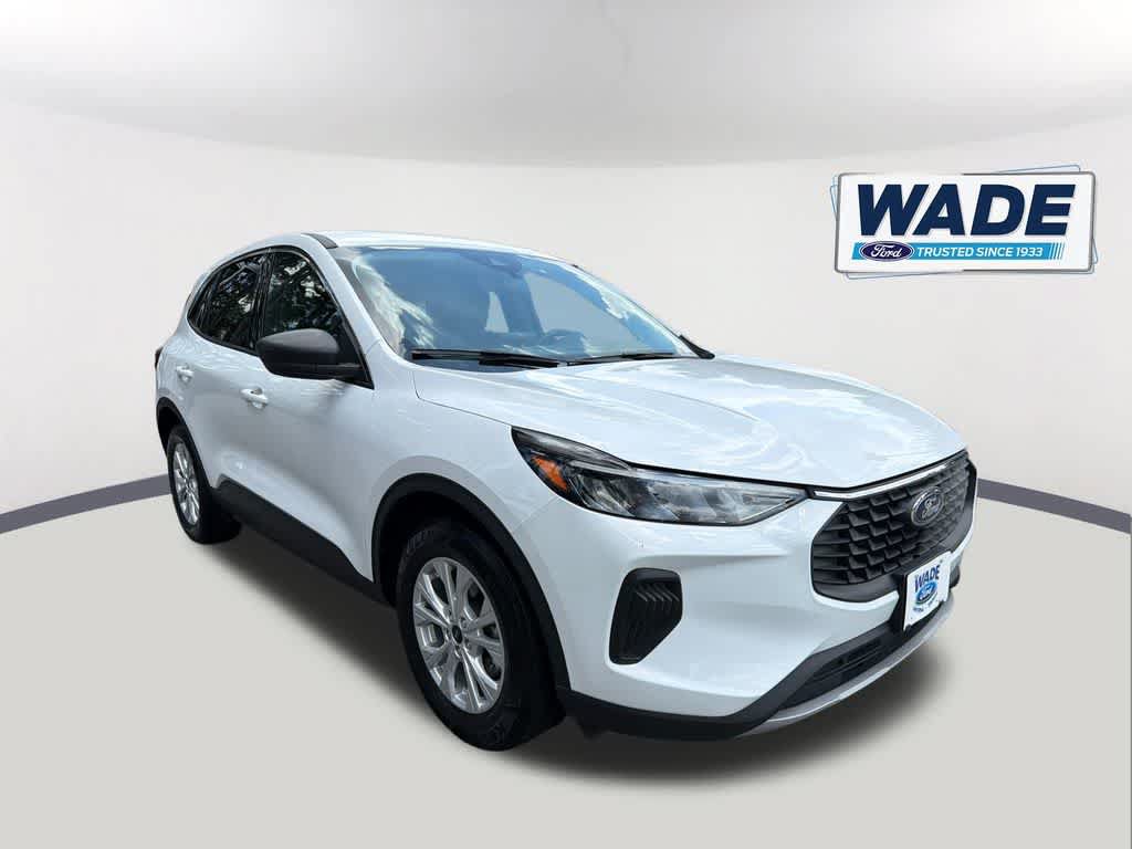 Used 2024 Ford Escape Active FWD image 3