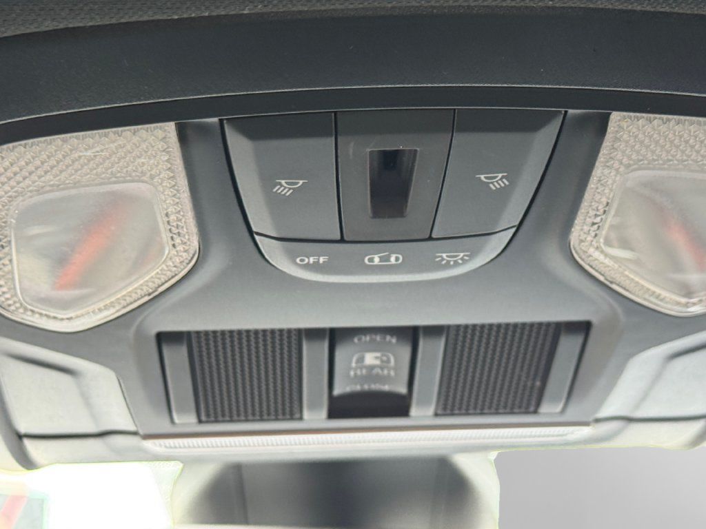 Used 2022 RAM 1500 Big Horn AWD/4WD image 23