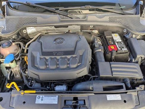 Used 2018 Volkswagen Beetle 2.0T Dune image 21