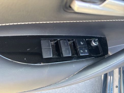 Used 2020 Toyota Corolla SE w/ Protection Package FWD image 14