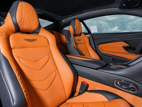 Used 2023 Aston Martin DBS Coupe RWD image 16
