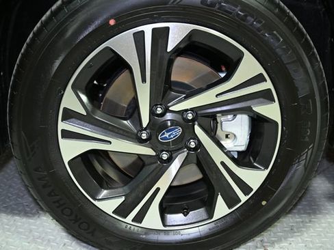 Used 2025 Subaru Crosstrek 2.5i Premium w/ Crosstrek Mirror Package image 20