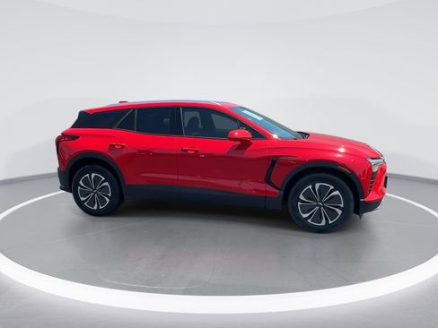 Used 2024 Chevrolet Blazer EV LT AWD/4WD image 10