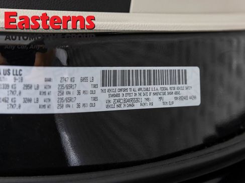 Used 2019 Chrysler Pacifica Touring-L FWD image 34