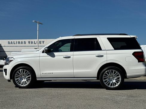 Used 2024 Ford Expedition Platinum AWD/4WD image 7