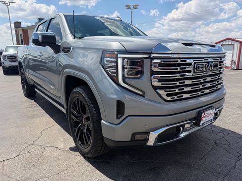 Used 2023 GMC Sierra 1500 Denali w/ Denali Carbonpro Edition AWD/4WD image 5