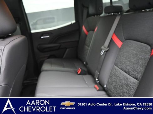New 2025 Chevrolet Colorado Z71 w/ Midnight Edition image 17