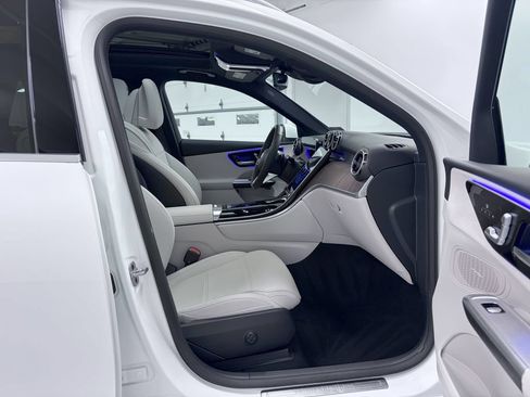 Certified 2026 Mercedes-Benz GLC 300 4MATIC image 18