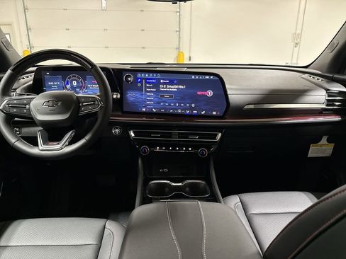 New 2026 Chevrolet Traverse Z71 w/ Enhanced Driving Package image 10