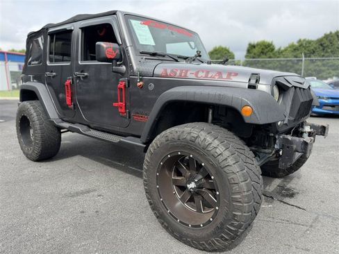 Used 2017 Jeep Wrangler Unlimited Sport w/ Quick Order Package 24S AWD/4WD image 8
