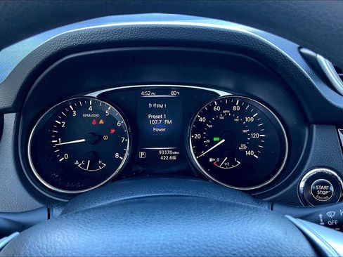 Used 2015 Nissan Rogue SV image 25