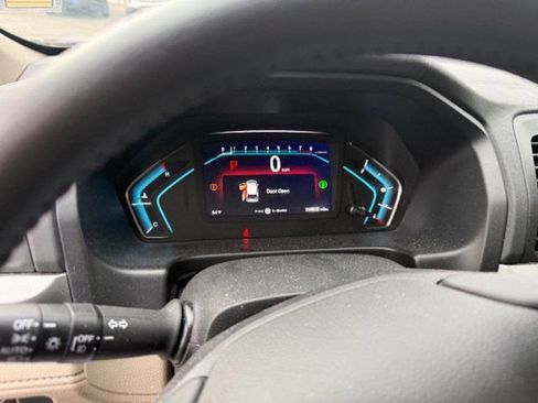 Used 2023 Honda Odyssey Touring image 22