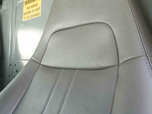 Used 2018 Chevrolet Express 2500 w/ Driver Convenience Package RWD image 18