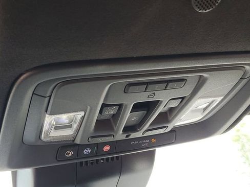 Used 2025 GMC Sierra 1500 Denali Ultimate AWD/4WD image 21