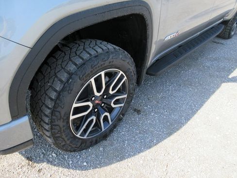 New 2026 GMC Sierra 1500 AT4 w/ AT4 Premium Package AWD/4WD image 14