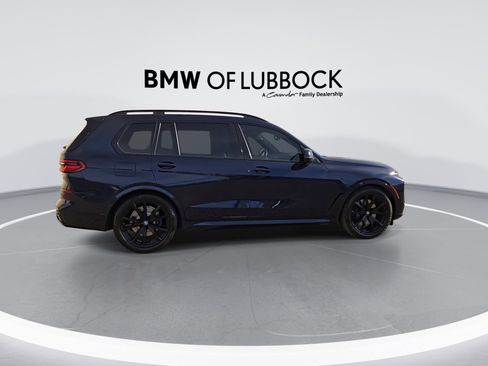 Certified 2023 BMW X7 xDrive40i w/ M Sport Package image 9