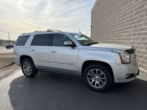 Used 2015 GMC Yukon Denali w/ Premium Package image 1