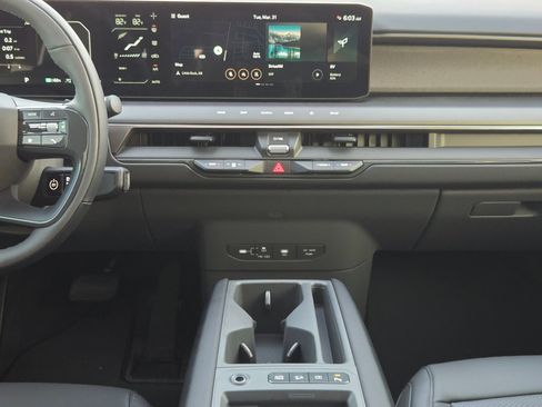 New 2026 Kia EV9 Wind image 31