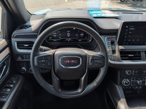 Used 2023 GMC Yukon XL AT4 w/ AT4 Premium Package AWD/4WD image 19