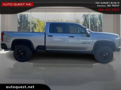 Used 2025 Chevrolet Silverado 2500 ZR2 w/ ZR2 Bison Edition AWD/4WD image 4